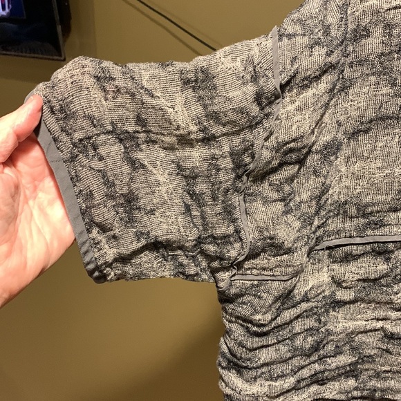 Eileen Fisher linen cropped top - Picture 7 of 7